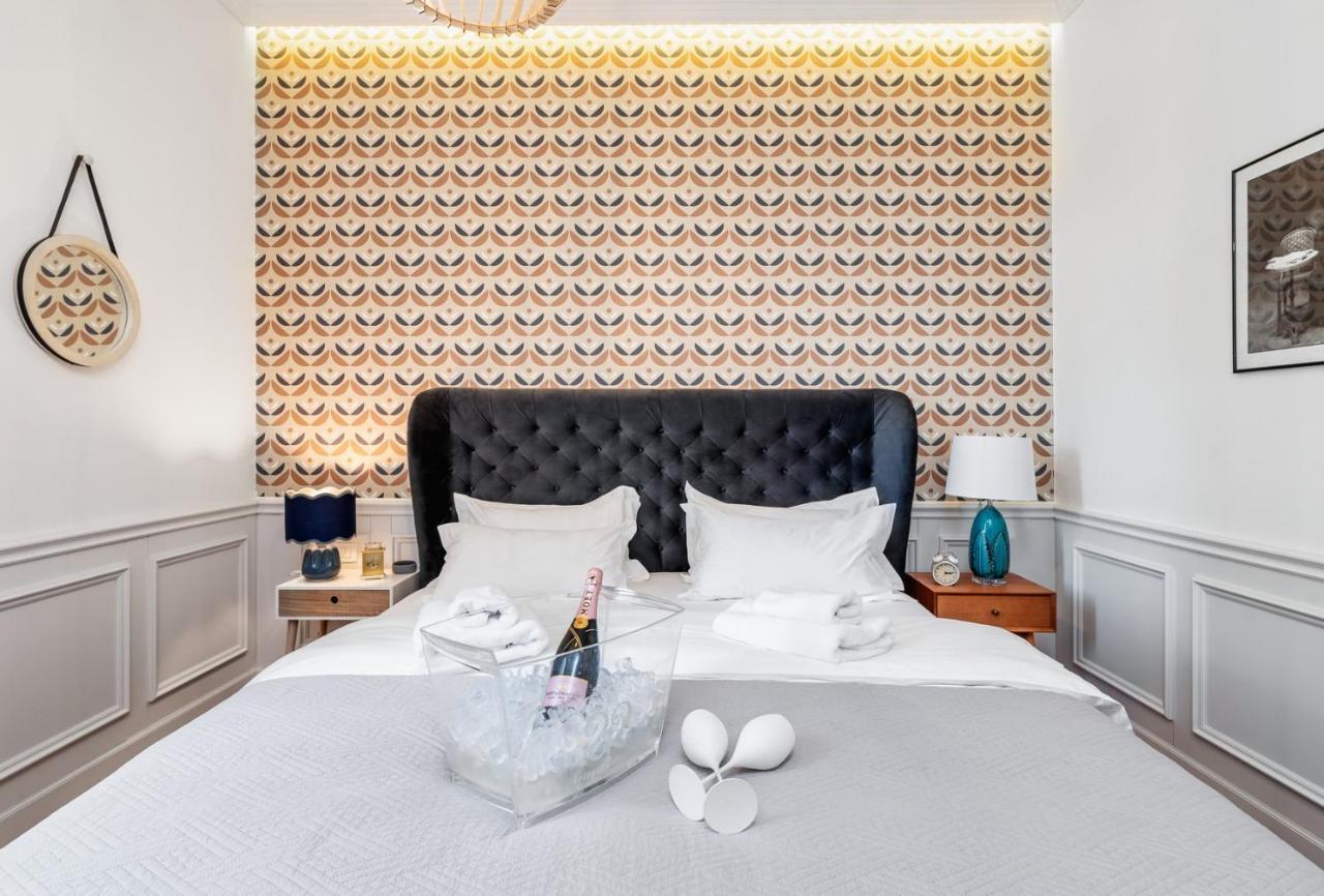 Evala Luxury Rooms With Pool And Garden สปลิท ภายนอก รูปภาพ